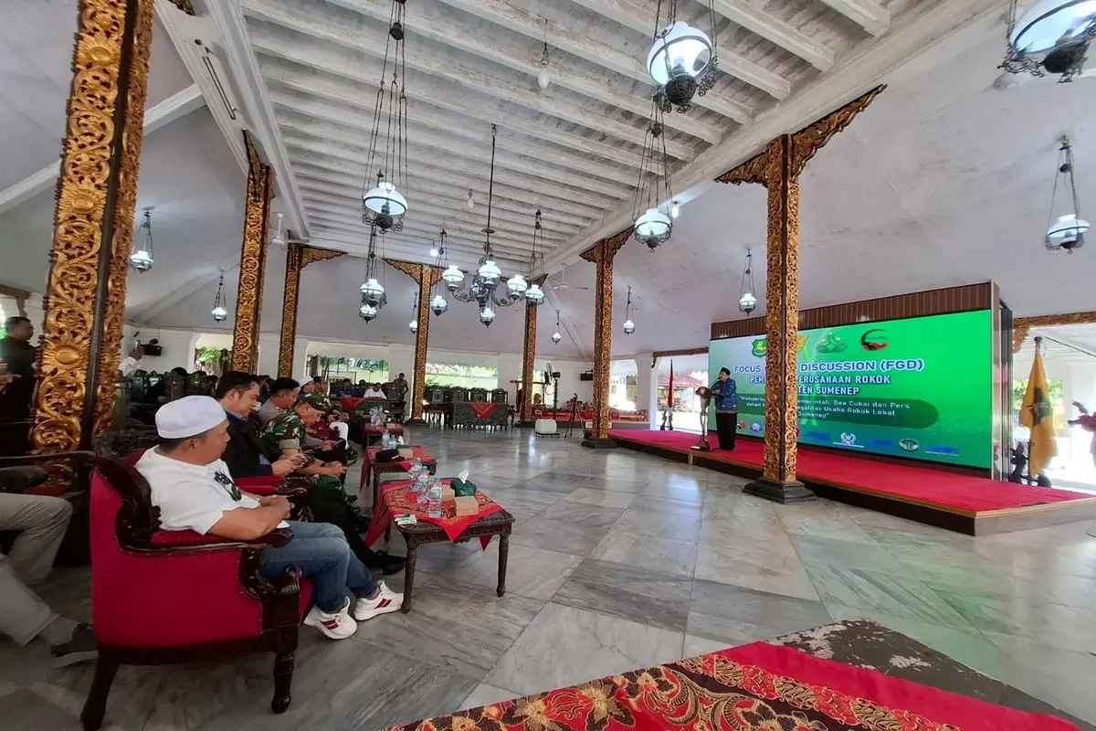 Tekan Pengangguran, Bupati Sumenep Ajak Pelaku Usaha Rokok Lokal