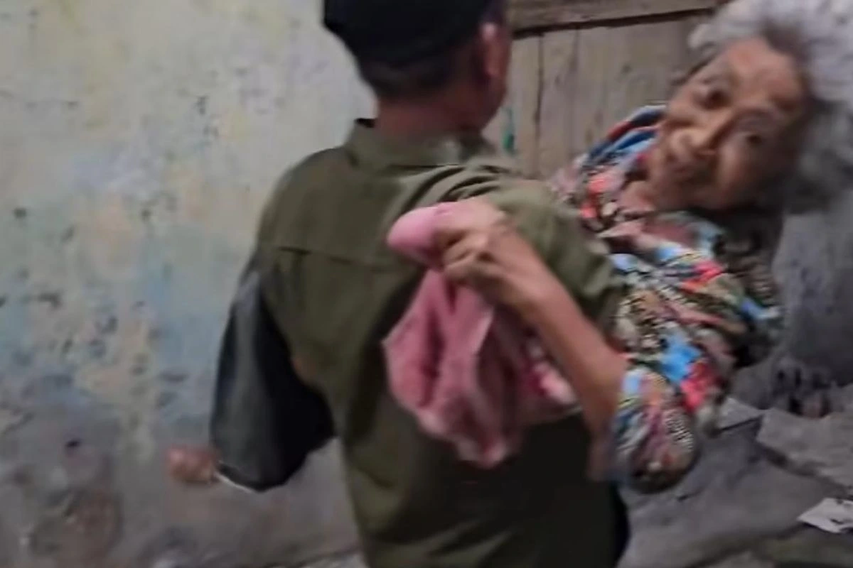 Viral Video 4 Anak Titipkan Ibunya ke Griya Lansia Malang