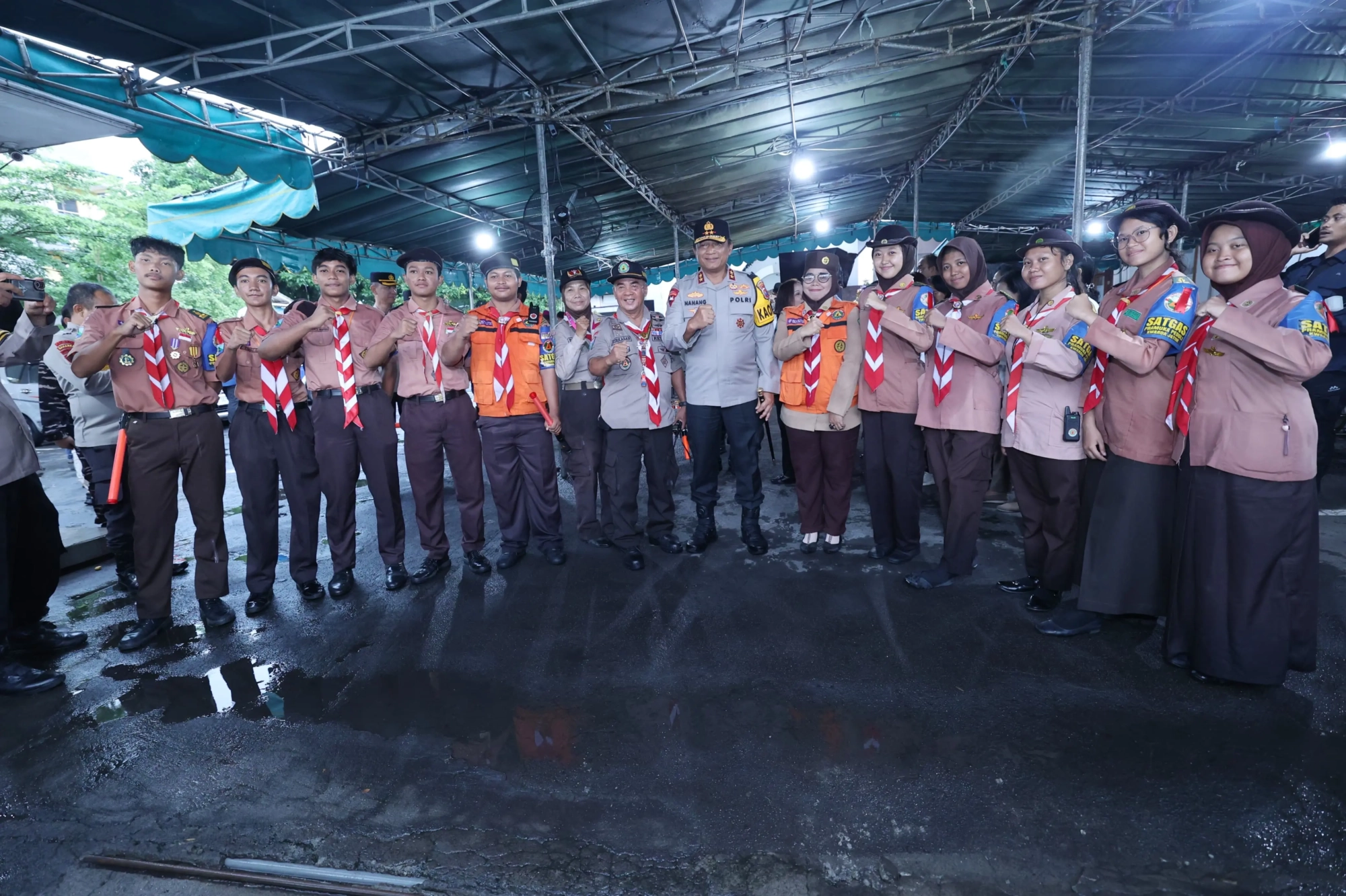 15055752-86ba-4508-a6e5-155d2f523d9a