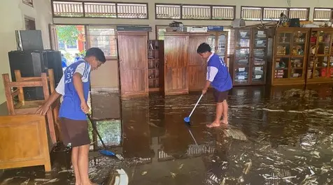 Banjir Rendam SMPN 3 Manggis Karangasem