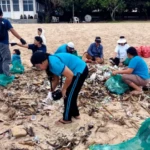 Bersih Pantai, 1 Ton Plastik Terangkut