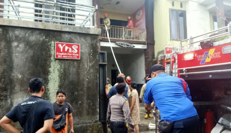 Gudang Pakaian di Denpasar Timur Terbakar