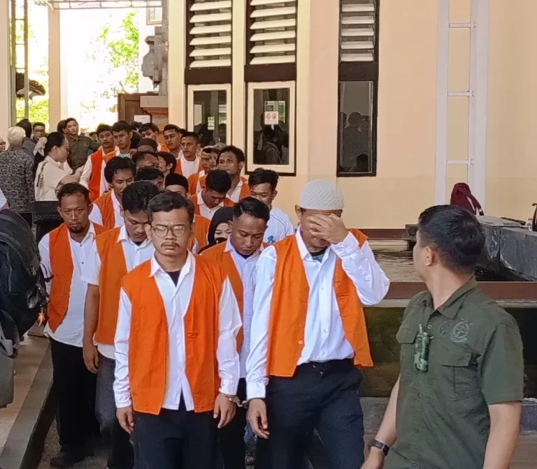 38 Terdakwa ITE Divonis, Jejak Sindikat Kamboja Terungkap