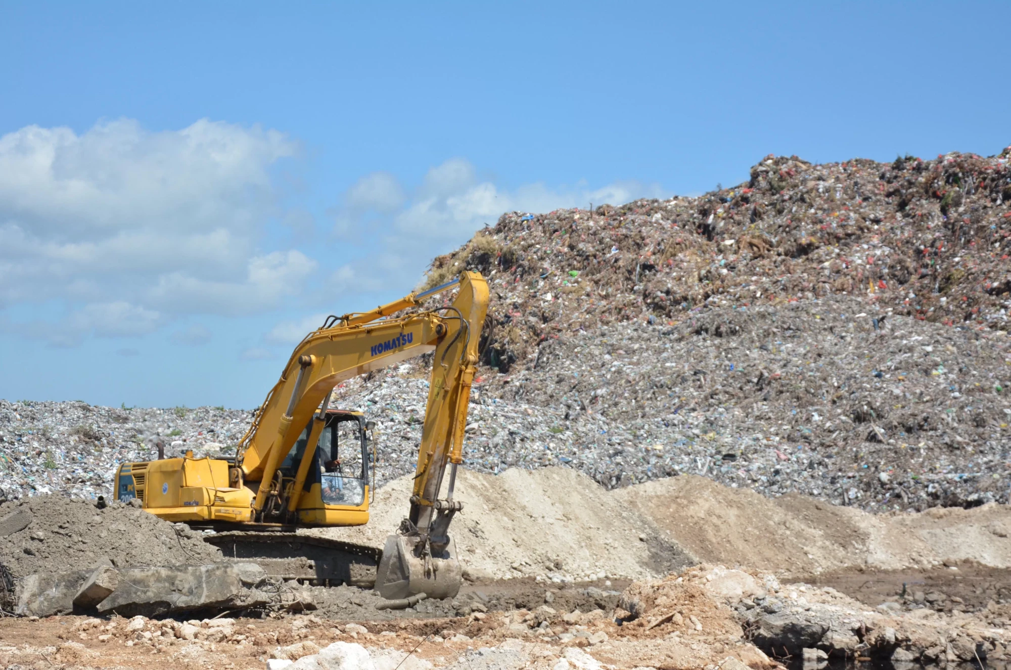Ancaman Chaos Sampah Denpasar Jelang Penutupan TPA Suwung