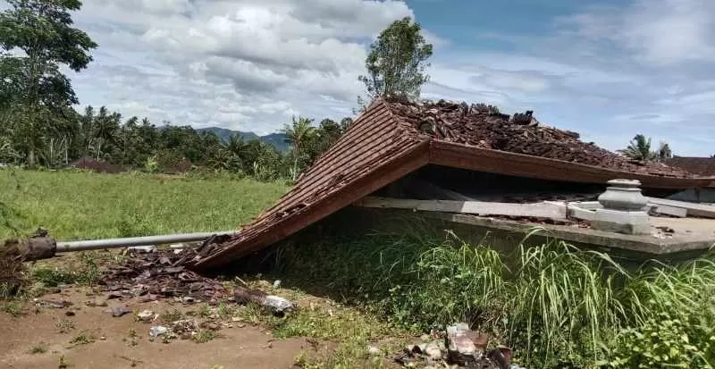 Angin Kencang Hantam Klungkung, Bangunan Roboh